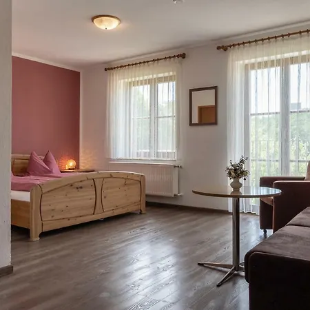 Zur Frohen Einkehr Gasthof 3*